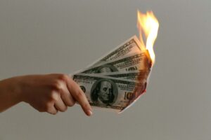 Leia mais sobre o artigo O Que Acontece com Seu Dinheiro Quando Você Deixa de Investir