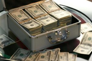 Leia mais sobre o artigo Loteria Não é Estratégia de Liberdade Financeira: A Análise Que Você Precisa Ver.